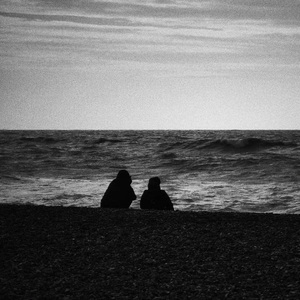 娇妻被交换黑人又大又粗又硬
